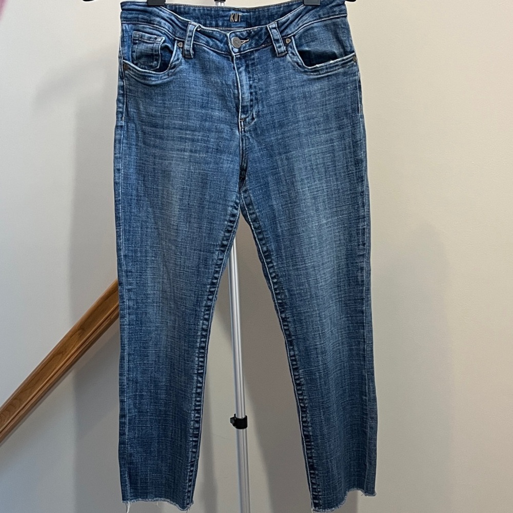 Kut from the Kloth Distressed Blue Cropped Jeans - Size 10